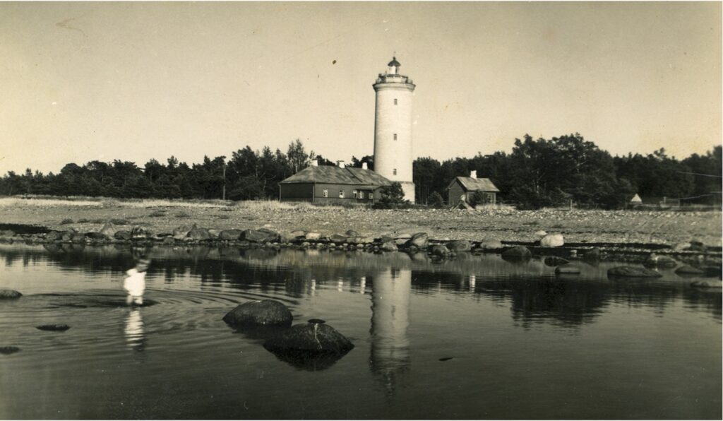 Naissaare lighthouse circa 1935. Jaan Vali collection.