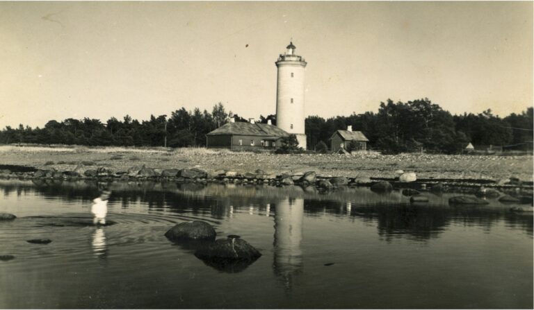 Naissaare tuletorn u 1935. Jaan Vali kogu.