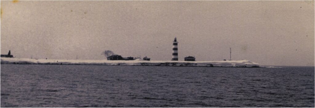 Osmussaare lighthouse 1910. Läänemaa Museum photo collection.