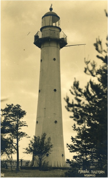 Vormsi lighthouse around 1930. Aivo Aia collection.